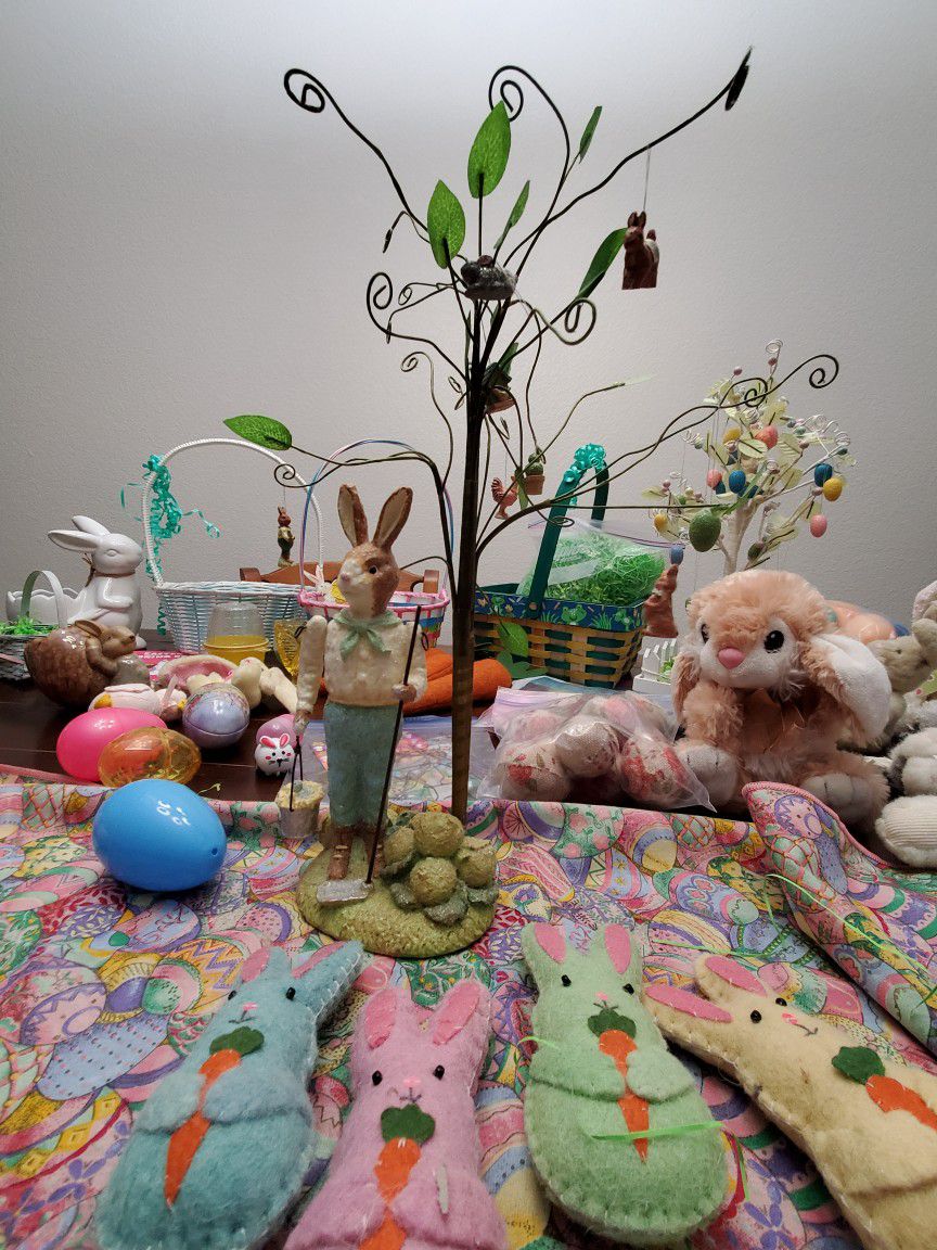 Easter Decorations Lot