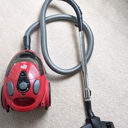 Dirt Devil Easy Lite Bagless Vacuum