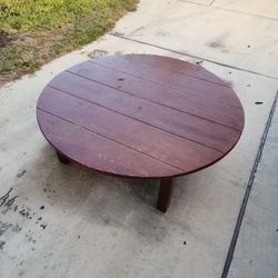 Coffee Table About 4 Foot Wide
