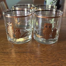 Gold Owl Glasses Set