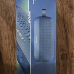 Bose SoundLink Flex Portable Bluetooth waterproof Speaker - blue dusk color
