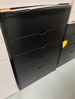 Five drawers dresser