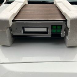 Zenith 8 Track Stereo (nip)
