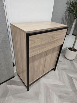 Extendable table with cabinet