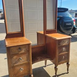 Rare Tri-fold Antique Vanity  table With 3 Mirrors