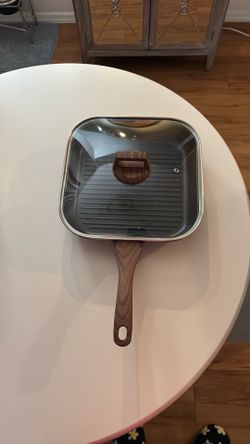 Nonstick Skillet
