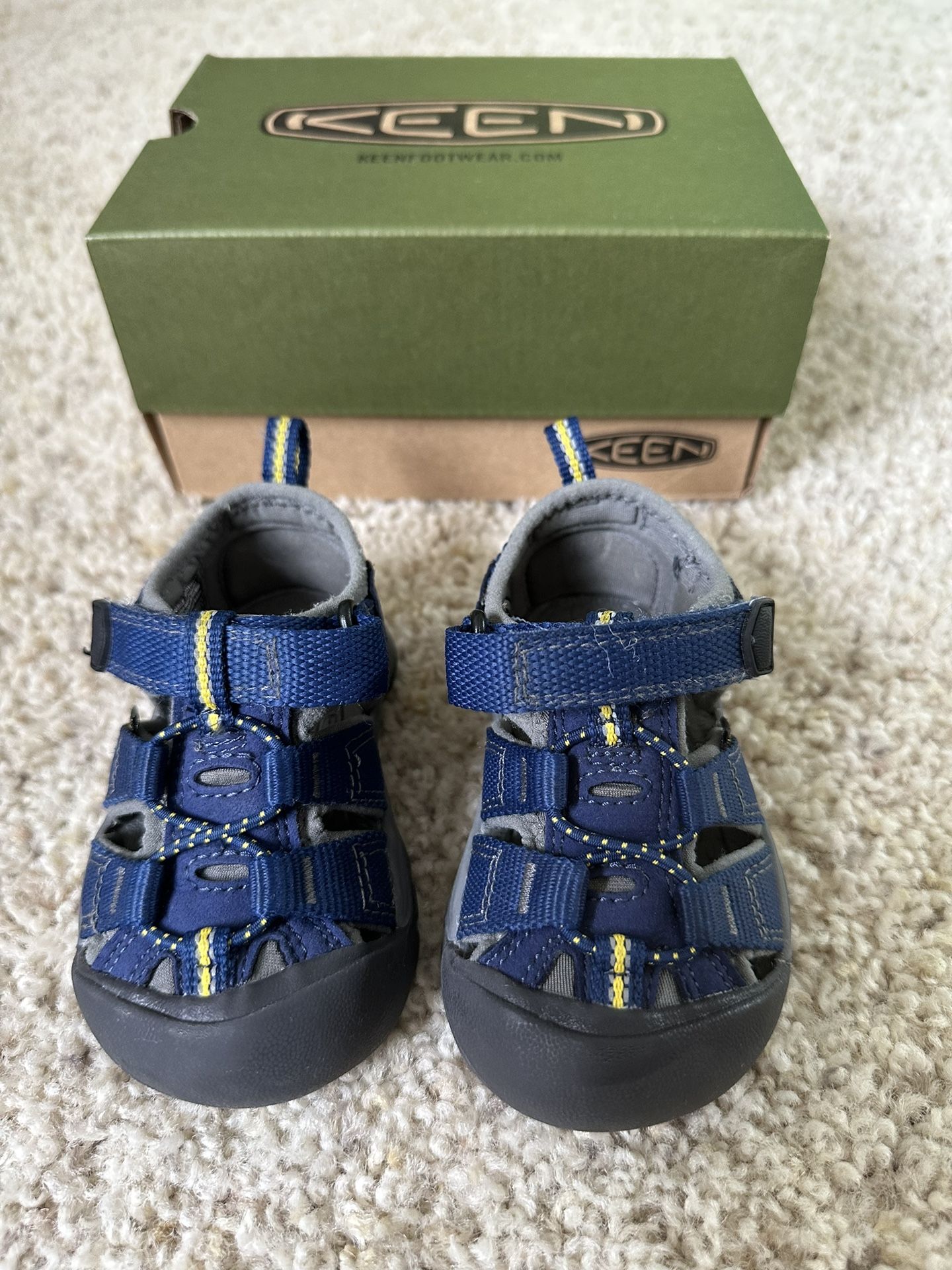 Keen Unisex Newport H2 Closed Toe Water Sandals Toddler Size 5