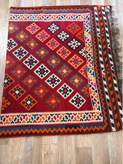 Vintage Handwoven Qashqai Kilim – Shiraz, Iran – 59” x 91”