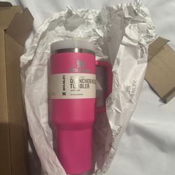 Stanley Cup Quencher H2.0 Tumbler