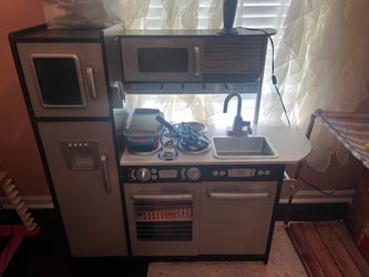 Kids kitchen set