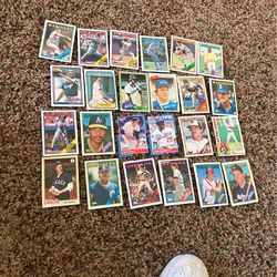 Vintage 1980s Baseball Cards. Lot Of 24