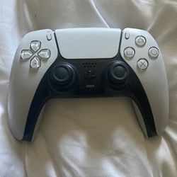White ps5 controller