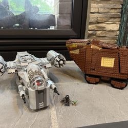Razor Crest And Sand Crawler Lego Sets