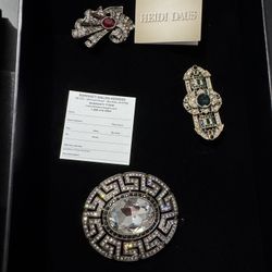 HEIDI DAUS VOLUME 1, SET OF 3 CRYSTAL PINS/BROOCHES. BRAND NEW. IN ORIGINAL BOX.