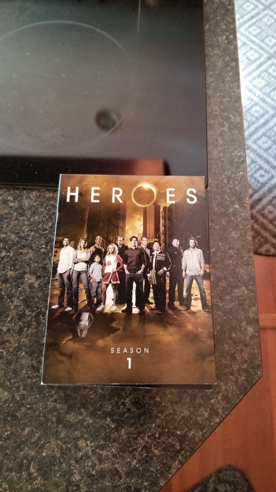 DVD Heroes Season 1