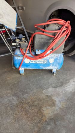 Campbell Hausfeld Air compressor 8 Gallon