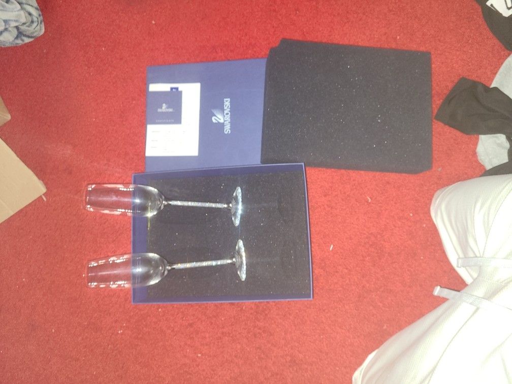 Swarovski Crystal Champagne Flutes