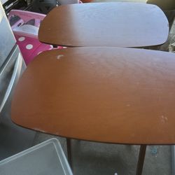 4 Mesitas Con Su Vase Buenad Condiciones $30 Obo 