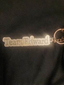 Twilight Team Edward keychain