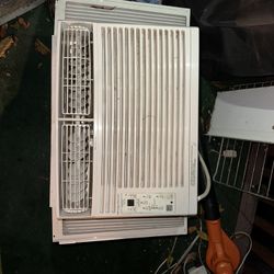 14000 BTU Window Air conditioner 