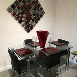 Table & 4 Chairs 