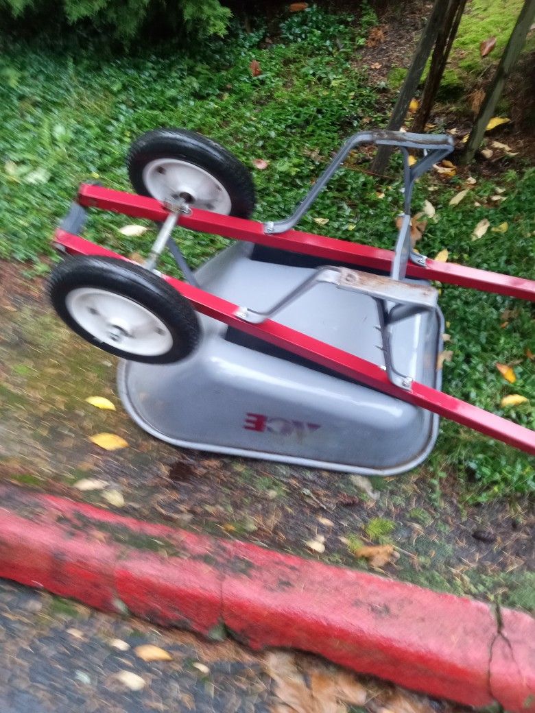 Ace Hardware Wheelbarrow Dual Tire Heavy Duty for Sale in Gig Harbor
