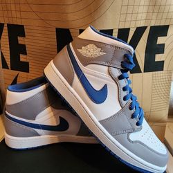 Air Jordan 1 Mid