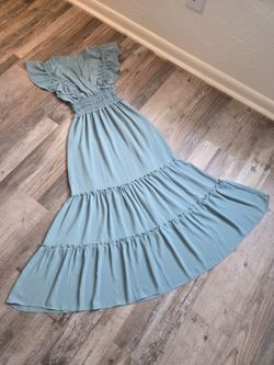 MAX STUDIO Pebble Crepe Flutter Sleeve Maxi Dress, size M