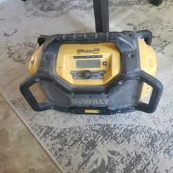 20v Dewalt Radio Bluetooth Charger
