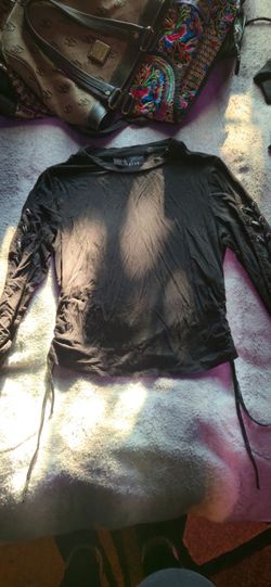 Black Long Sleeve Lace-Up Top kill star