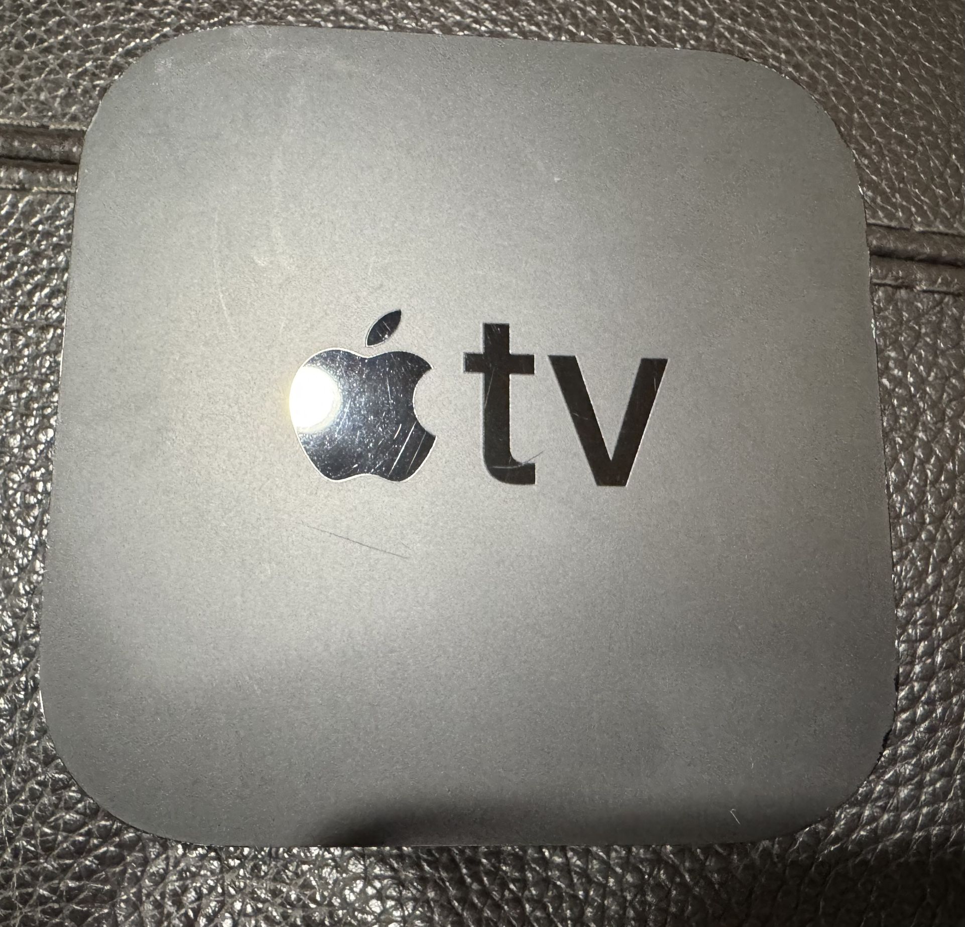 New Condition - Apple TV 4K 32GB Comes With Siri Remote
