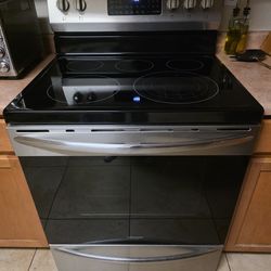 Frigidaire Gallery 30" Electric Stove