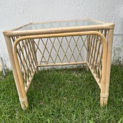 Rare Find Vintage Boho 1970s Bamboo Rattan Glass Top 1 Nesting Table Mid Century Modern