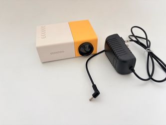 Portable Mini LED Video Projector - 1080P HD Home Theater (D617)