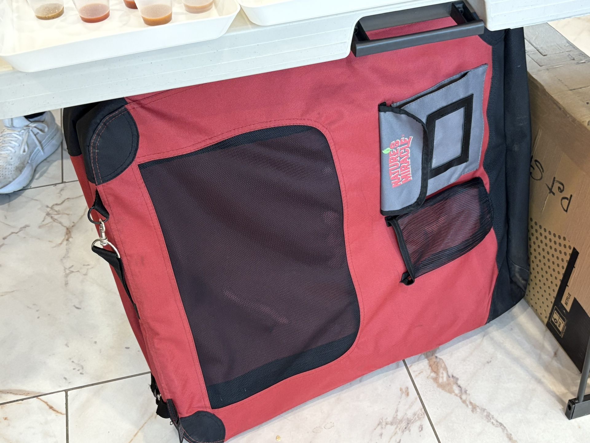 Natures Miracle Dog Crate W/Kong Pad.