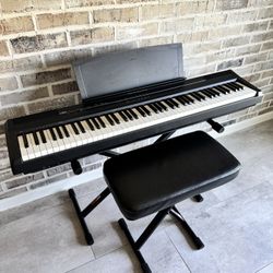 Yamaha P-105 Digital Piano Bundle - Excellent Condition - 88 weighted keys