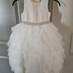 Flower Girl Dress With Flower Girl Basket 