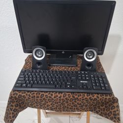 Hp Computer Screen With Speakers And Keyboard 