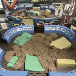 Monster Truck sand arena