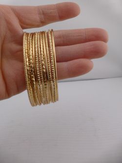 12 PC Gold Tone Bangle Bracelet Set Stackable Fashion Jewelry Textured Smooth F4