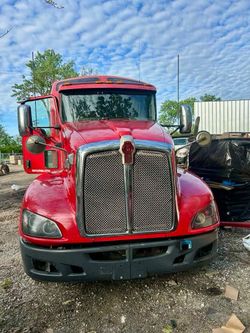 2012 Kenworth T660 Truck red color