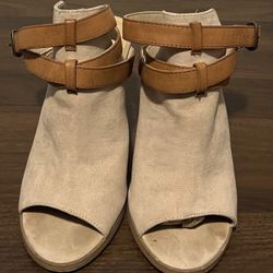 Just Fab Womens 8.5 Strappy Open Toe And Chunky 3" Heel Faux Suede Shoes