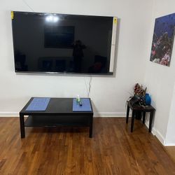 Center Table In Good Condition