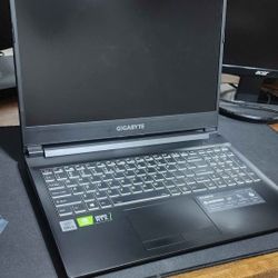 Gigabyte G5 KC Gaming Laptop