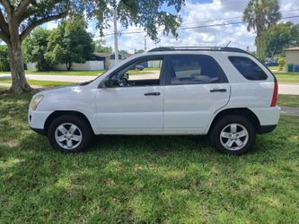 Kia Sportage. 2009