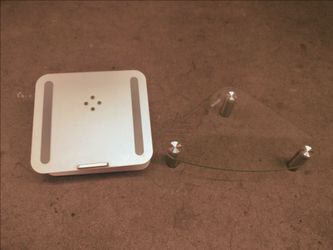 Tablet and speaker stand
