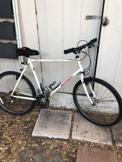 Specialized Rock Hopper Mount Bike 