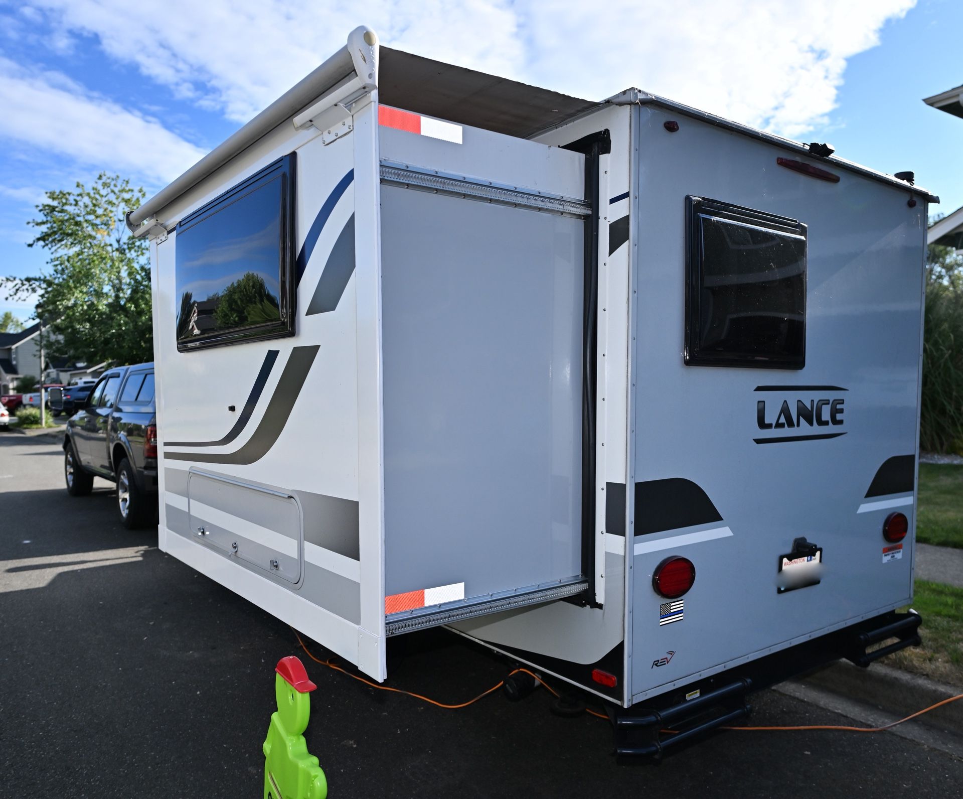 2020 Lance 1575