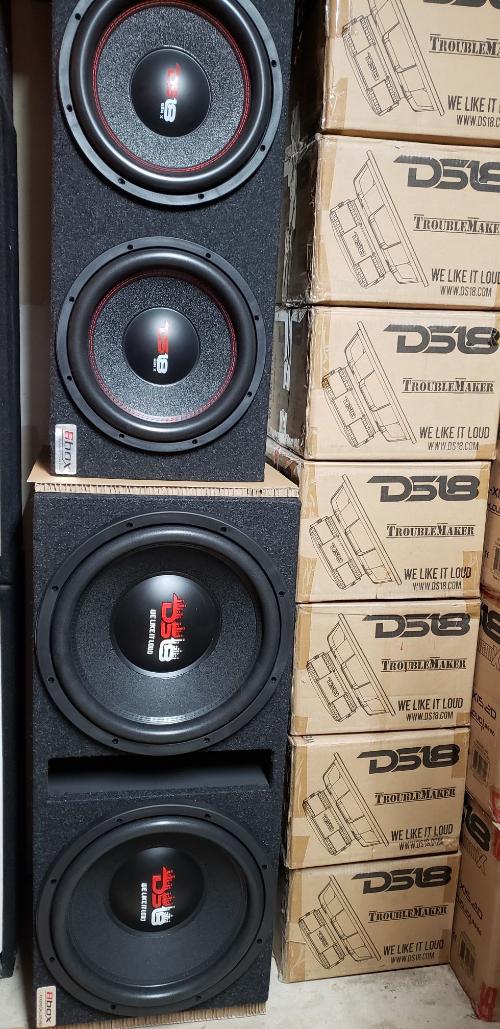 Subwoofer box with subs