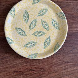 Set Of 6 Yellow/White Speckled Dinner Plates With Green Leaf Print- Made In Italy
